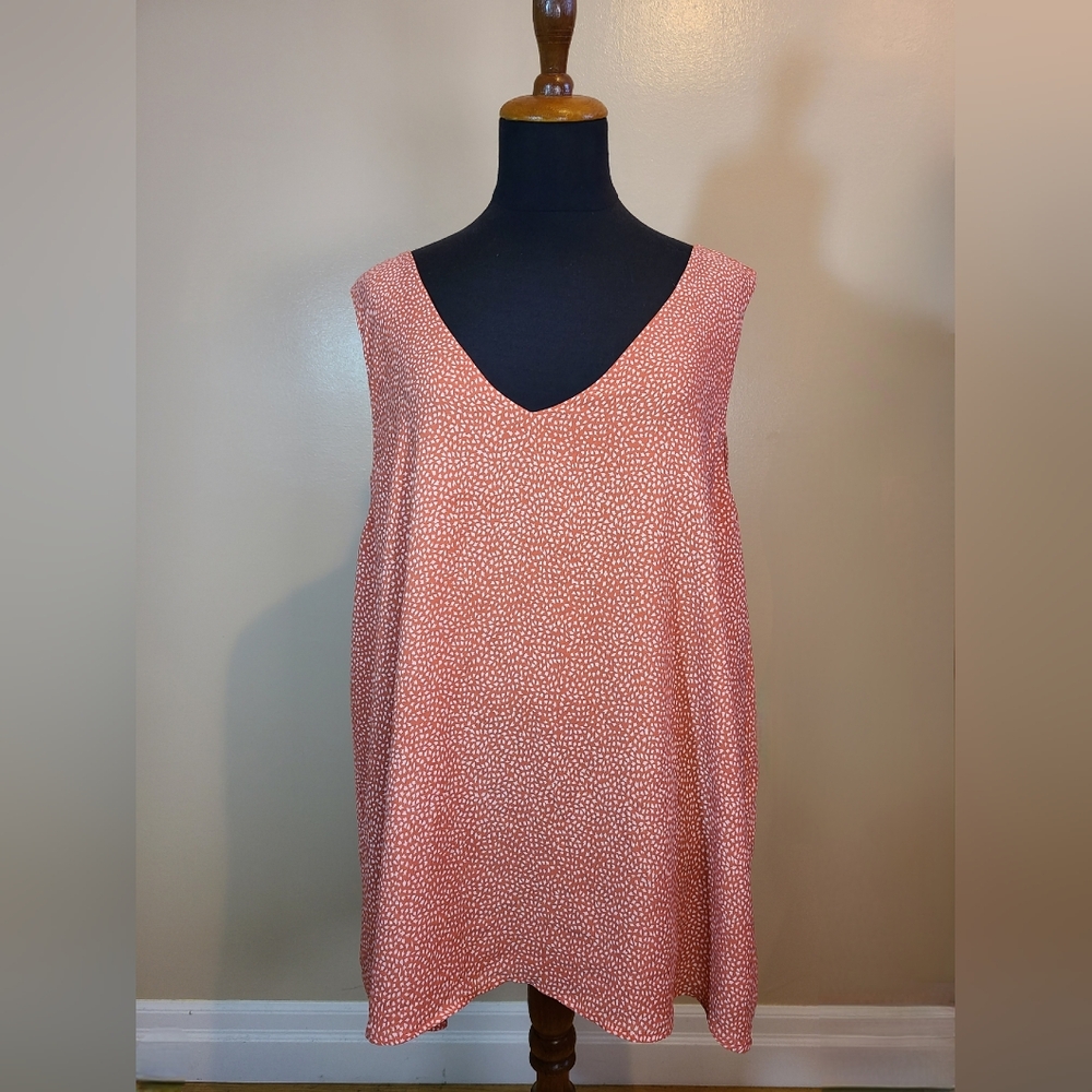 Penningtons Coral and White Patterned Top